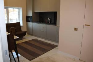 Royal apartments mayetok