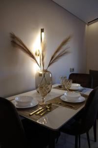 Royal apartments mayetok