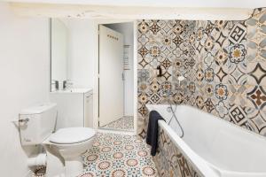 Appartement sous combles - vieille batisse proche centre ville