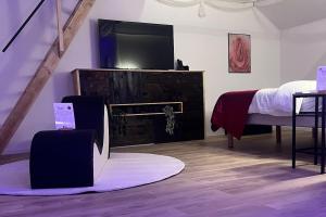 La Maison Du Plaisir Loveroom Pontorson - Ubytování bez kategorie ve městě Pontorson