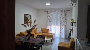 Elin Deluxe Apartment