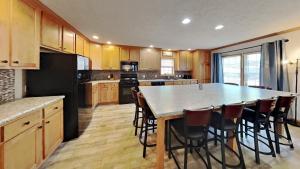 Put-in-Bay Island Club #111