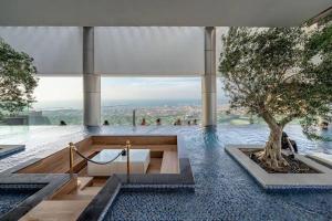 Gogoto4 - 2BR High Floor Burj View Infinity Pool PS5 NYE Fireworks View