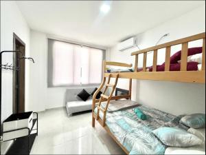 Lujosa Casa a 5min El Paseo Shopping Costa Oro