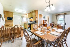 Quiet Pagosa Springs Cabin: Lake & Mountain Views!