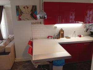 Apartment Glyfada Athens at One o One Seven, bright and spacious apartment