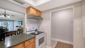 Crescent Royale Condominiums 209