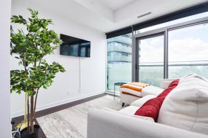 Downtown Toronto Condo CN Tower
