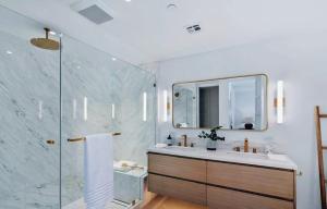 Two Bedroom Penthouse Condo in Santa Monica