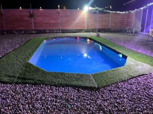 Habitación en casa campestre con piscina