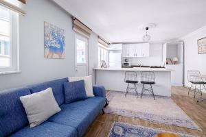 Modern Balcony Flat 10 Minutes to Üsküdar Seafro