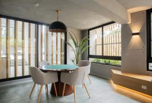 Fanning Apartments by Wynwood House