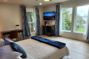 The Lakehouse on Clear Lake