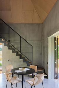 Sauseriai - Inspired by Nature S2