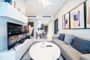 Contemporary Business Bay 1-Bed with City Views