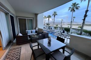 Puerta Cabos Village