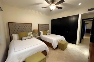 Puerta Cabos Village