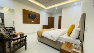 Hotel Ratti Inn