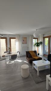 AirStay Orly T3 - Aéroport 10 min - Paris 20 min - Disney 30 min - Rungis