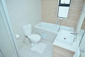 CLOSE TO SANDTON and The Airport