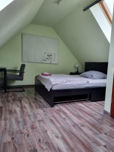 Ferienhaus mit 5 Zimmer und Küche im Norden von Hamburg am Flughafen