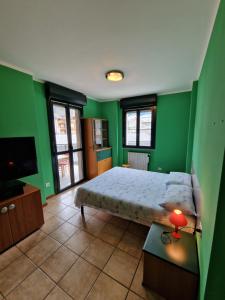 BERNINA STATION CENTRE APARTMENT 4 - Tirano