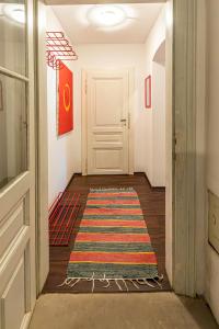 COUNTRYSIDE & METROPOLIS by JR City Apartments