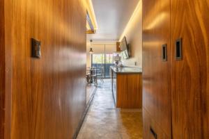 Zielo L101 New Building Studio Apt with AC Rooftop