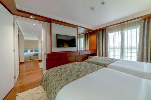 Sonesta Sun Goddess Cruise Ship From Luxor to Aswan - 04 & 07 nights Every Monday - 5hvězdičkové hotely ve městě Luxor