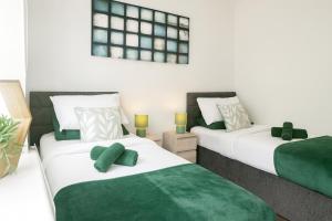 Blakelands 2bed house