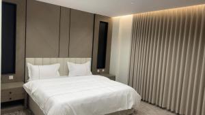 شقق جولدن إن للشقق المخدومة بجوار مستشفي السعود الالماني