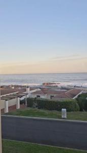 Ocean View Hermanus Beach Club 205