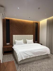 شقق جولدن إن للشقق المخدومة بجوار مستشفي السعود الالماني