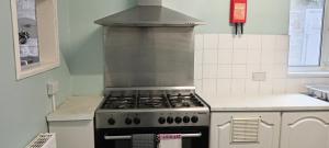 Hull Contractor Lodge-Sleeps 10, Free Parking, Near Stadium