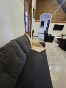 Casa centrica con cochera doble