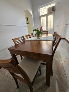 Casa centrica con cochera doble