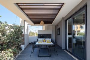 VillAgioi - Luxury villas, Private Pools, 450m to the Beach