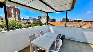 Modern and cozy studio apartment - Cali SanAntonio