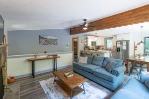 2 Mi to Big Boulder Mountain Family Ski House!