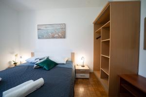 Apartments by the sea Sukosan, Zadar - 6402