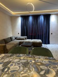 Luxury quiet apartment near to stadium&airport