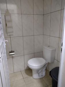 Casa com piscina e churrasqueira