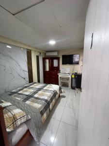 CÓMODA HABITACIÓN CENTRAL