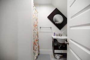 Amazing Location studio parking