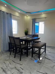 5 minuto de la playa Cpiscina y yacuzzi