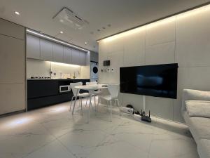 강남 중심 코엑스 인근 럭셔리 투룸 아파트