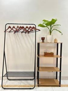 Will and Rays at Lori Beach Inn