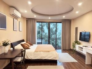 The Little Hanoi - Fresh West Lake - Lake View