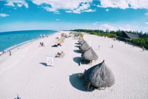 Beach front deluxe room with bathroom - Modern Cabin Shiloh 2