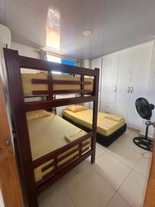 Russ Apartment 2 Diagonal Comando